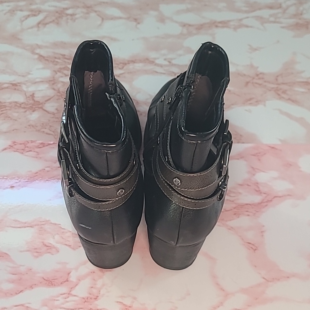 GUC White Mountain Black Ankle Boots Sz 8.5M - Picture 5 of 11